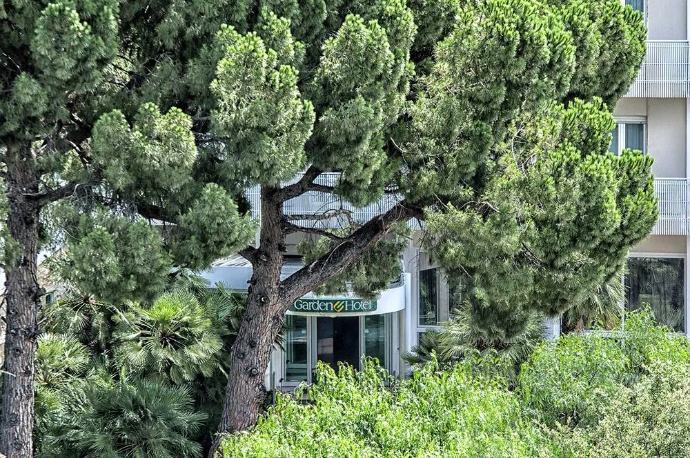 Garden Hotel