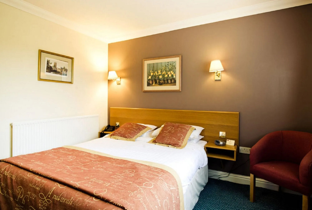 Holt Lodge Hotel