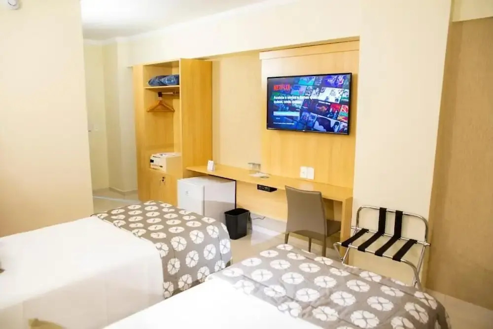 House Inn Hotel