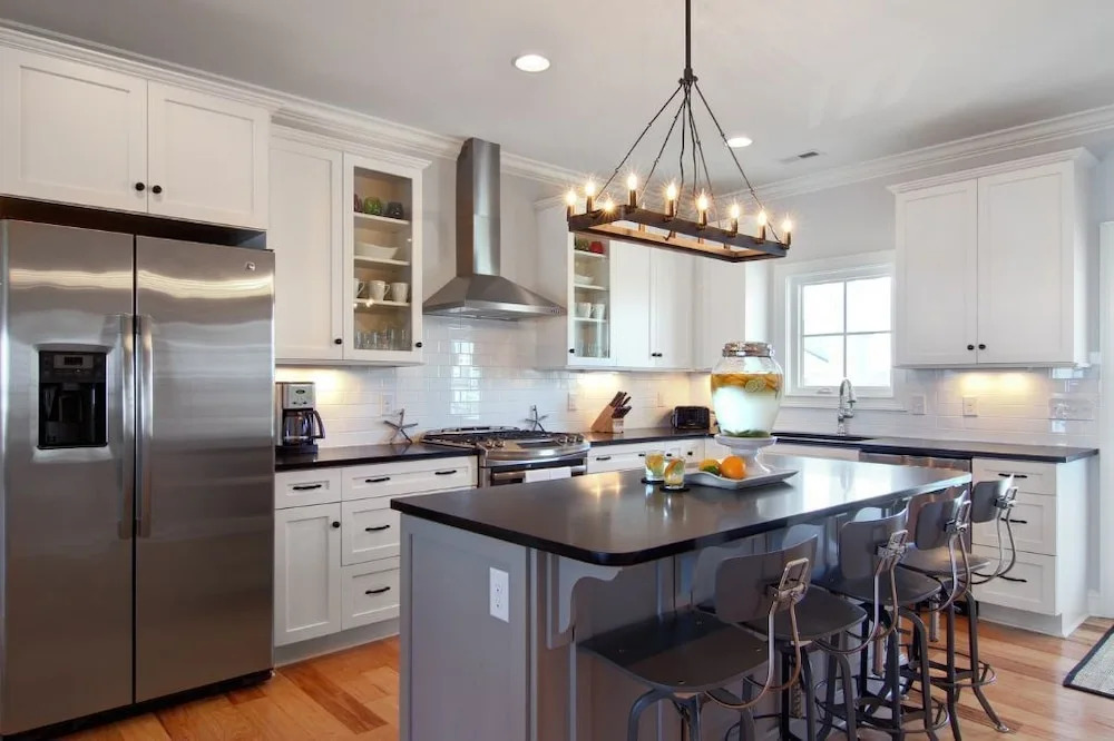 Latitudes - 5 Br Home