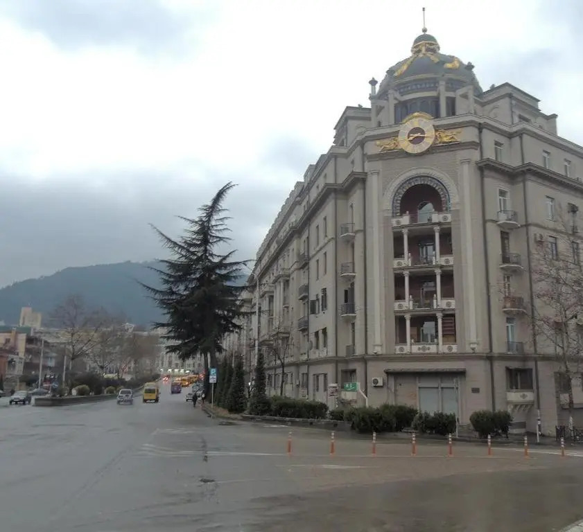 A home 4U with Panoramic view near Freedom Square