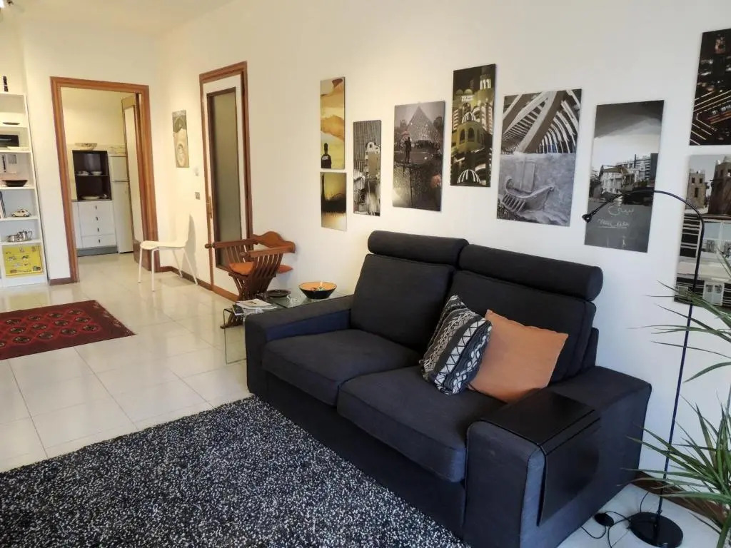 Interno 11B