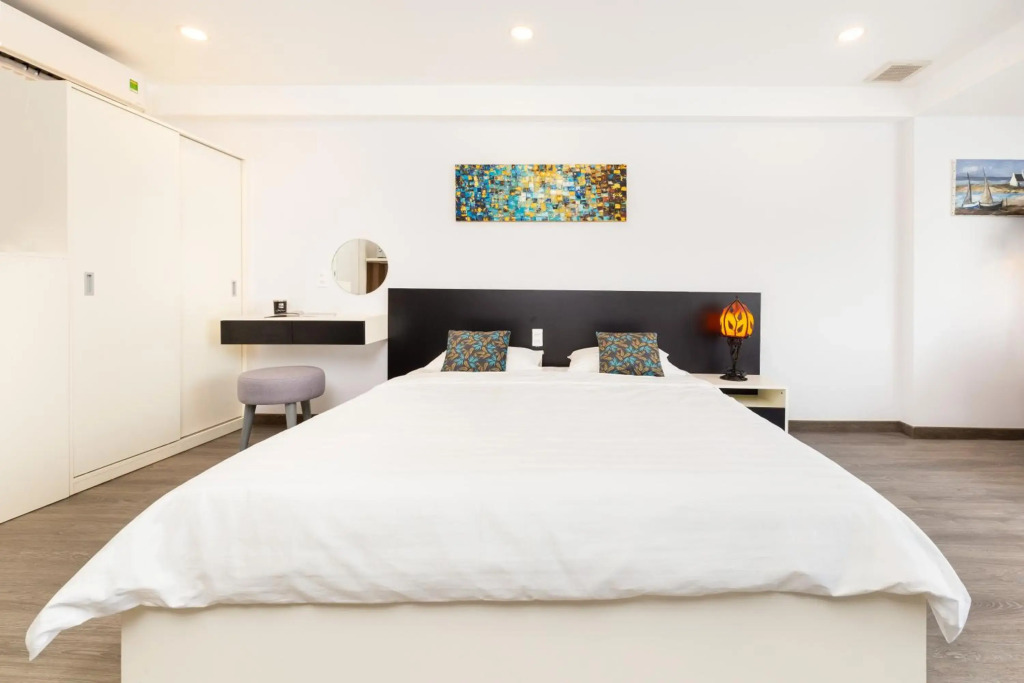 F-Hotel & Apartment