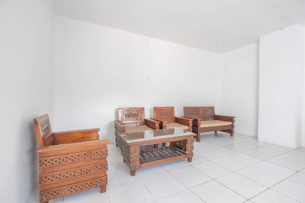 Hotel O RF Homestay