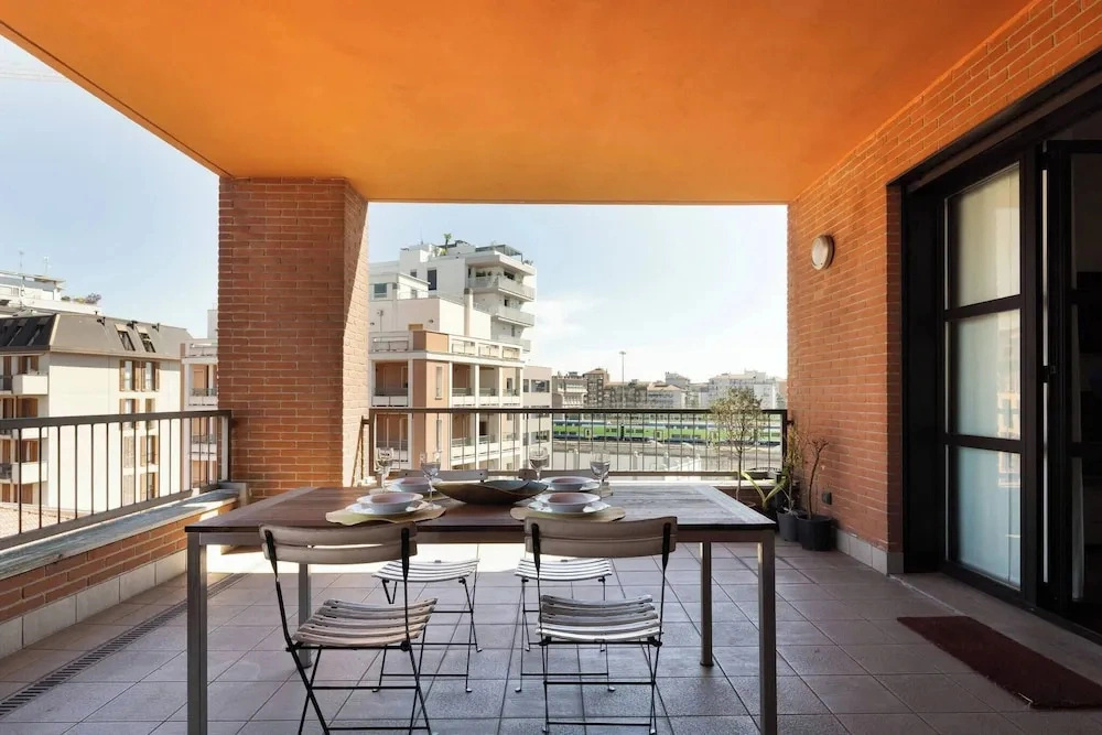 Large Duplex With Private Terrace Gluck Milan