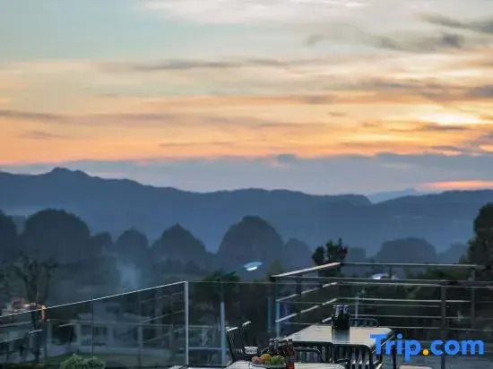 The clouds on the mountain R&B in Xiayanbei Village