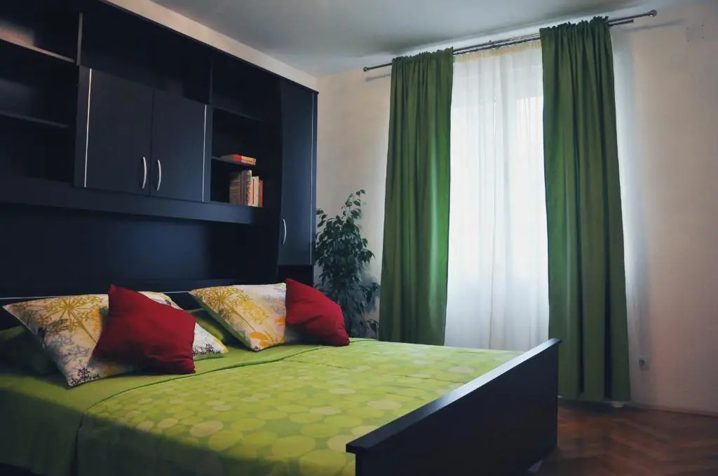 Apartment Center