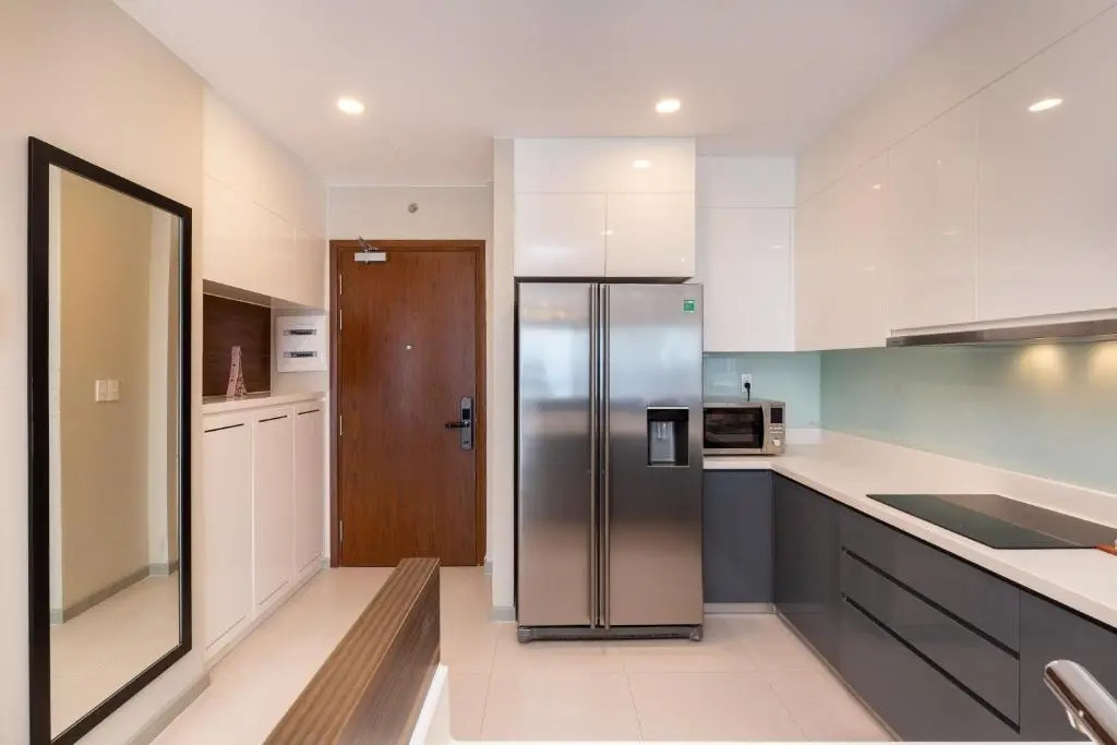 Gold View APT1/2bed/2bath/free pool and Gym