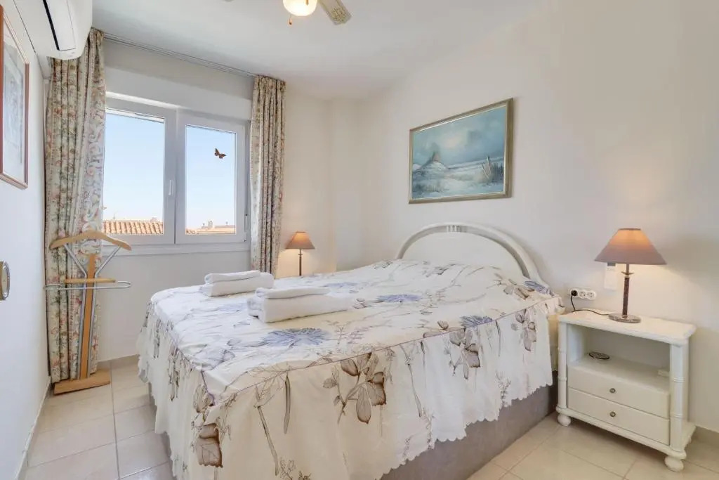 2 bedroom apartment Paradorares Ne