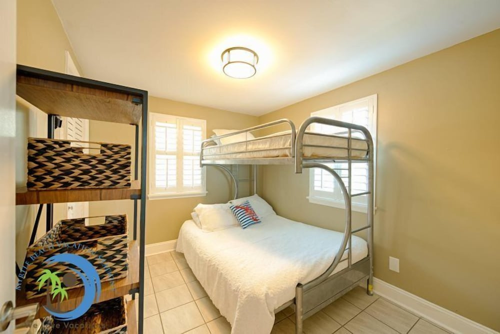 Windy Hill Villa 3 - Beach Charm