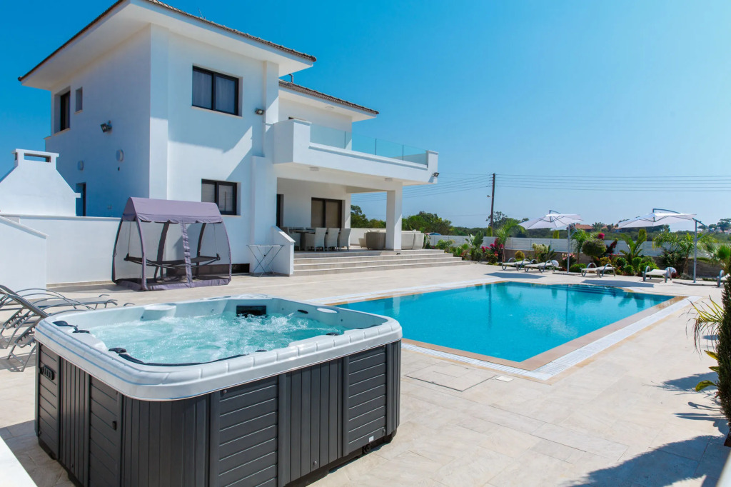 Villa Andriana