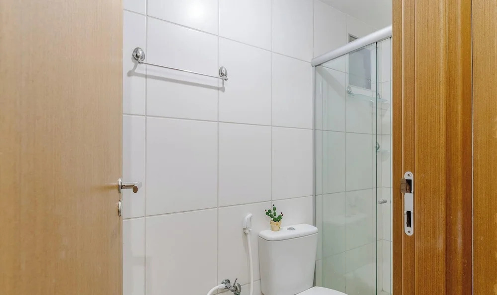 Building w/ Pool Just 700m fr/ Ponta Verde Beach - Mbrs
