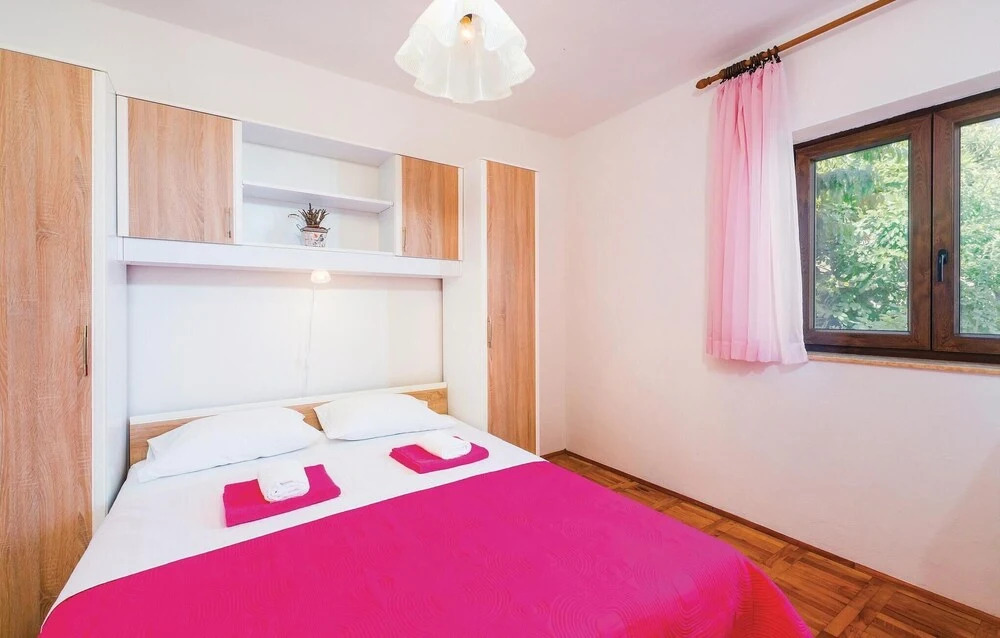 Awesome Home in Pobri With Wifi and 3 Bedrooms