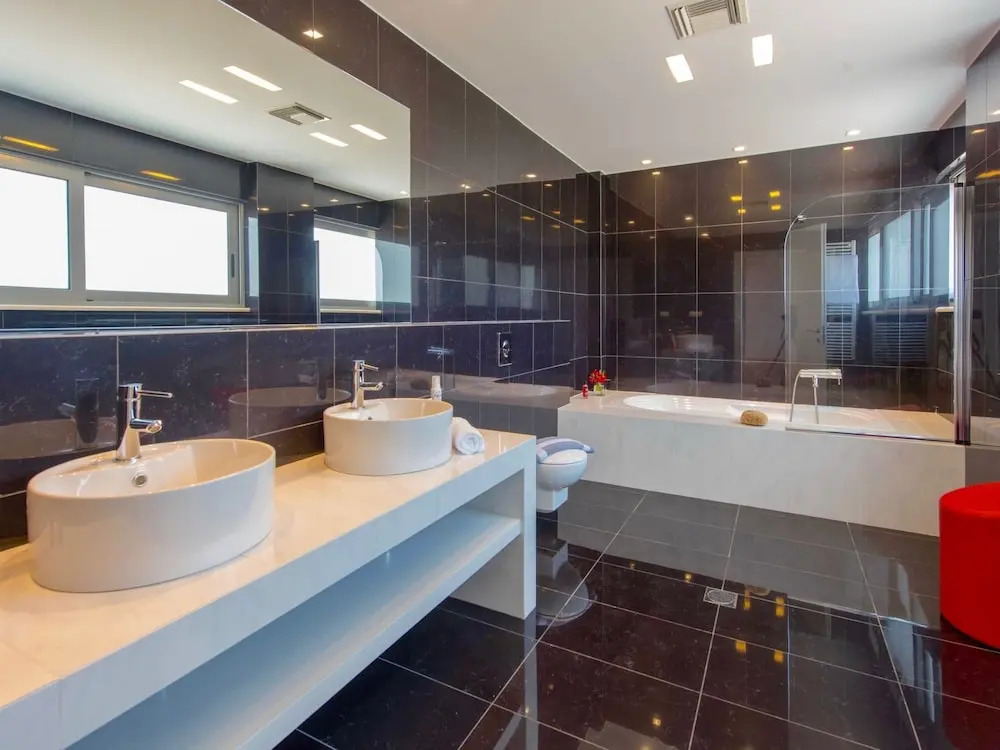 Sparkling Villa in Acrotiri with Private Pool near Sea Beach