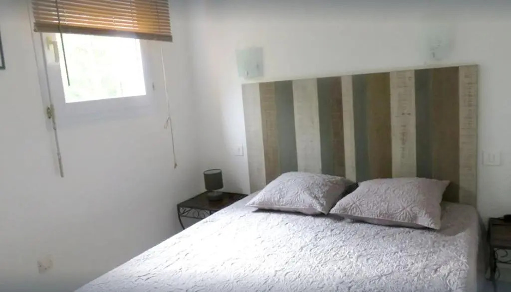 Maison de 3 chambres avec piscine partagee jardin amenage et wifi a Lecci a 1 km de la plage