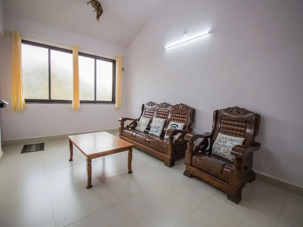OYO 12703 Home Modern 2BHK Porvorim