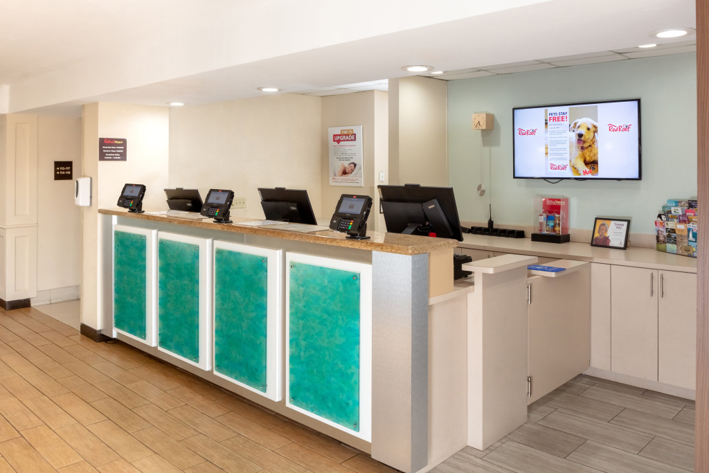 Red Roof Inn PLUS Miami Airport