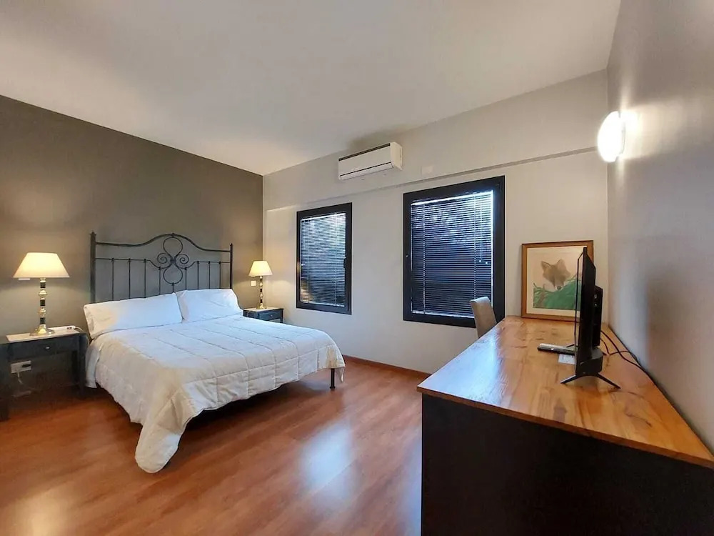 Hotel Rawson 3840, Vicente Lopez, La Lucila