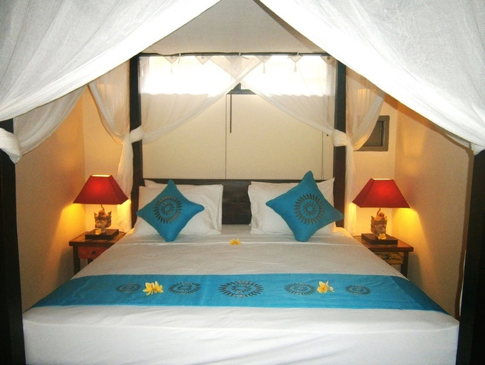 Samas Cottages and Villas