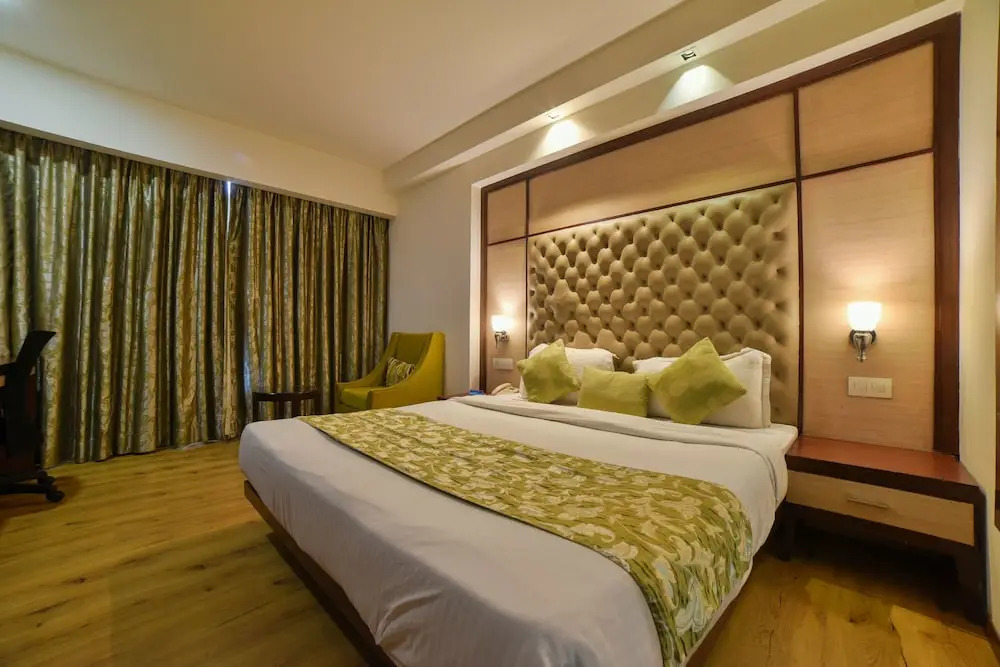 Hotel Mint Oodles