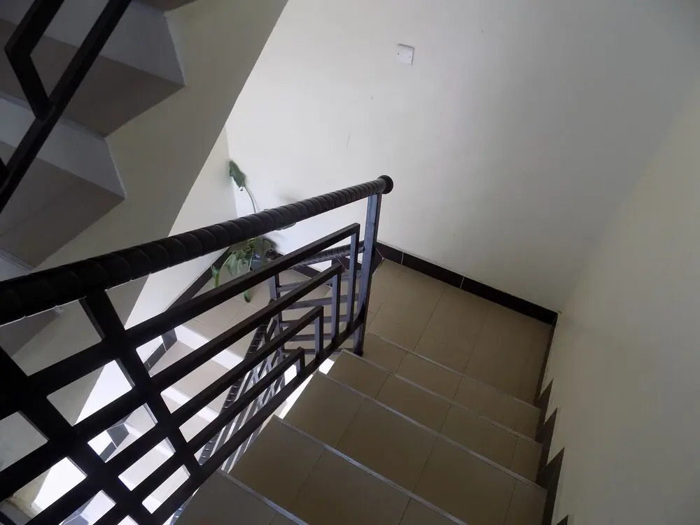 Peak Hotel