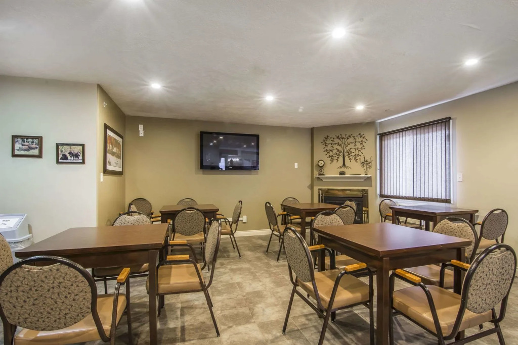 Econo Lodge Inn & Suites High Level