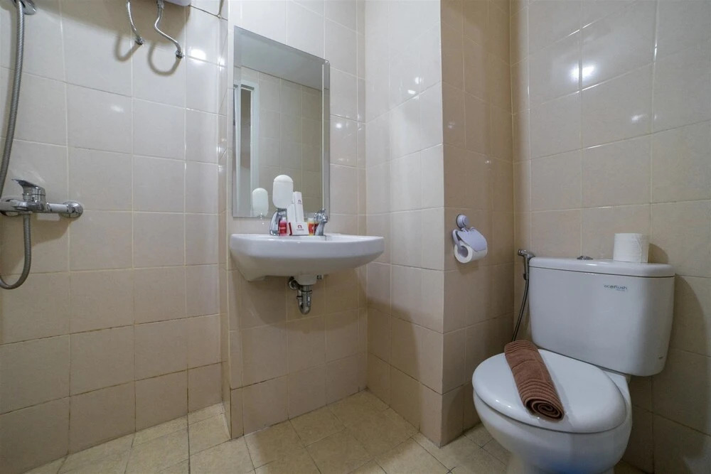 Relaxing Apartment at Parahyangan Residence