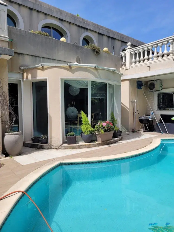 Villa piscine confort, barbecue