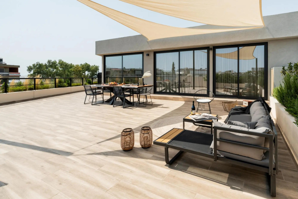 2BD Penthouse Sea View Luxury Apartment