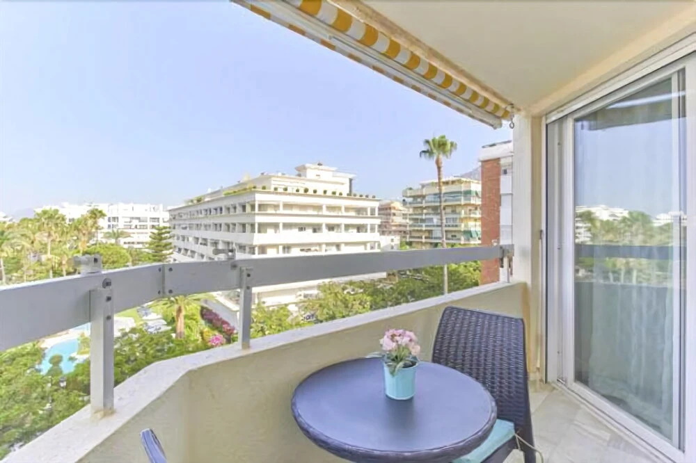 Marbella Beach Centre 2 bedrooms Segovia D