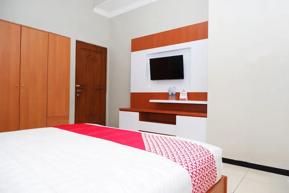 OYO 703 Omah Olin Guesthouse