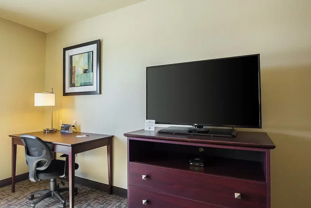 Cobblestone Inn & Suites - Altamont