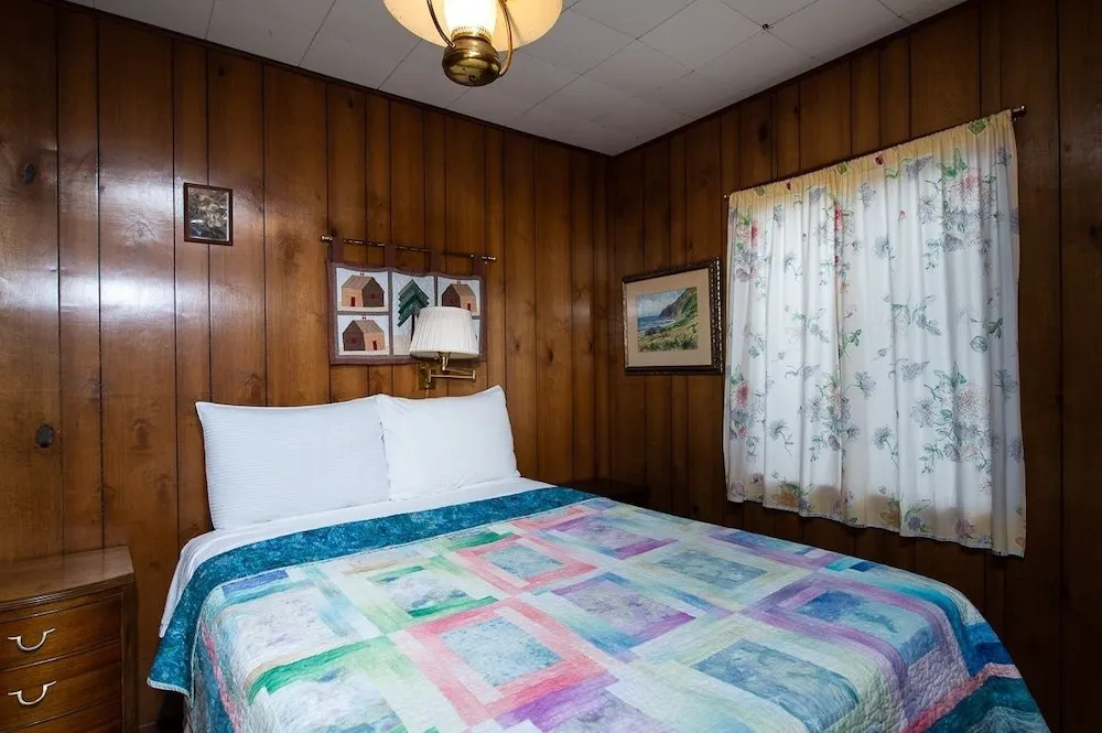 Sullishak 3 Bedrooms 2.5 Bathrooms Home