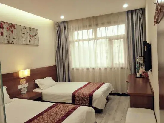 Zhengyang Palace Hotel (Shijiazhuang Hongqi Street Store)