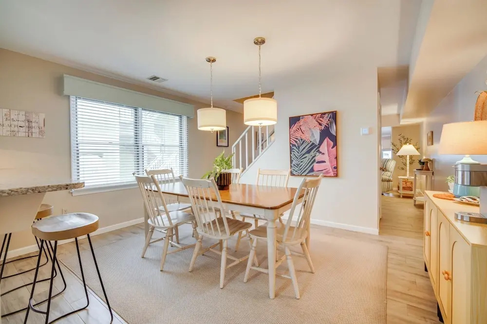 Steps to Beach: Townhome w/ Balcony in Ocean City