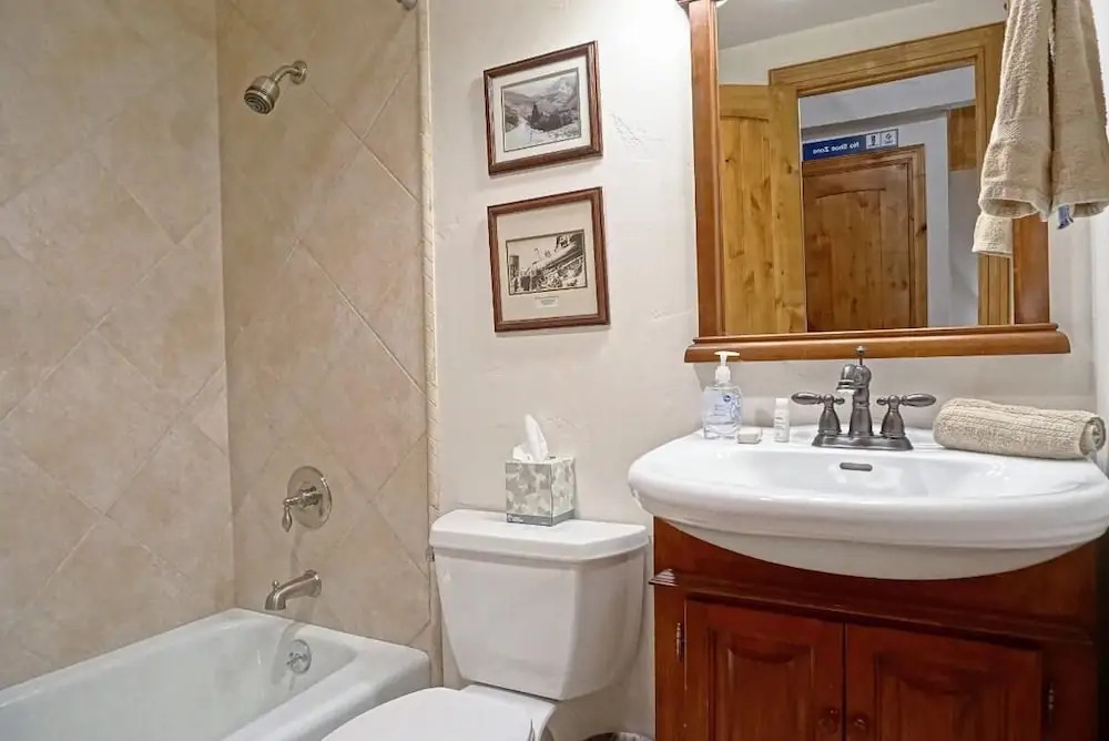 Davos Trail 2586 East - 5 Br Home