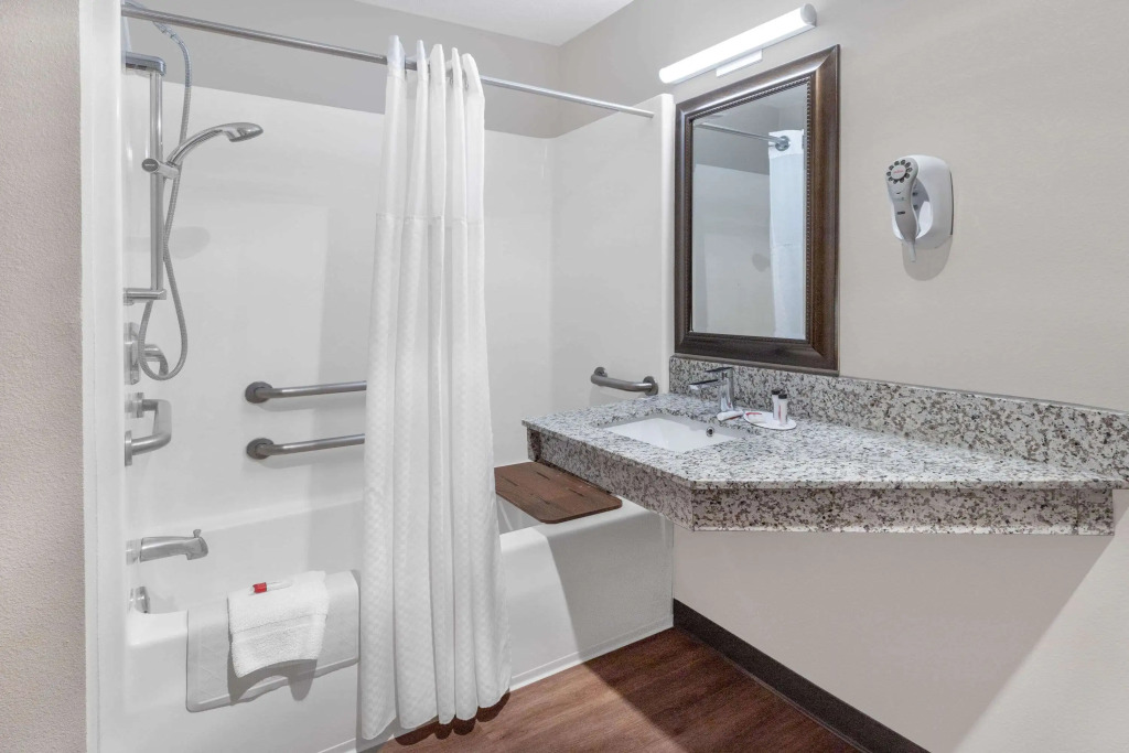 Days Inn by Wyndham Bernalillo