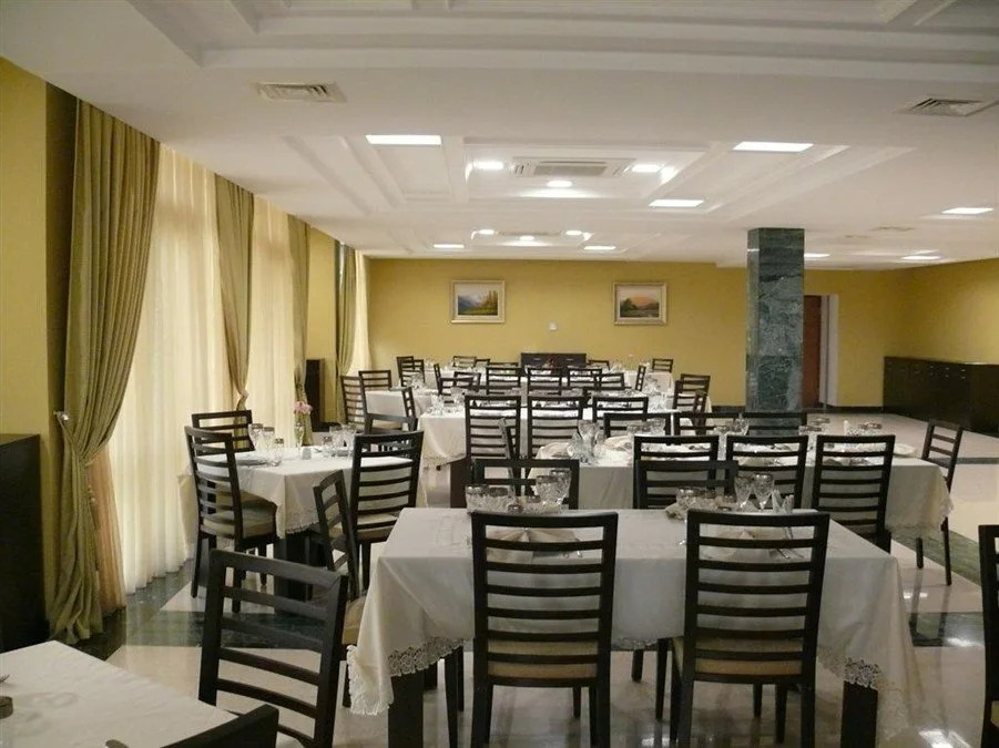 Qubek Hotel