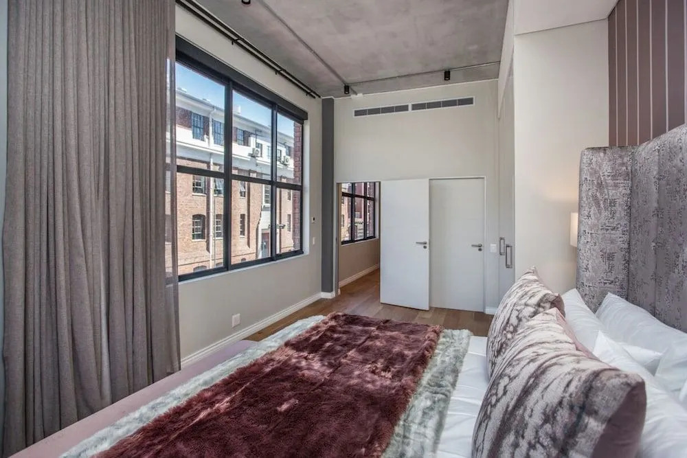The Docklands Luxury Apartments
