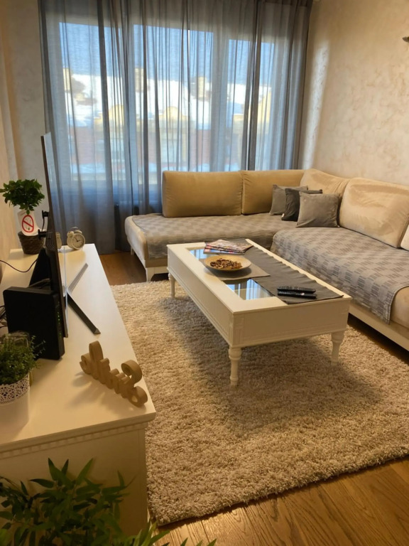 Tesla 70 Apartment