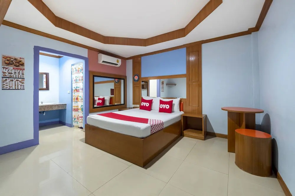 OYO 1153 New Star Hotel