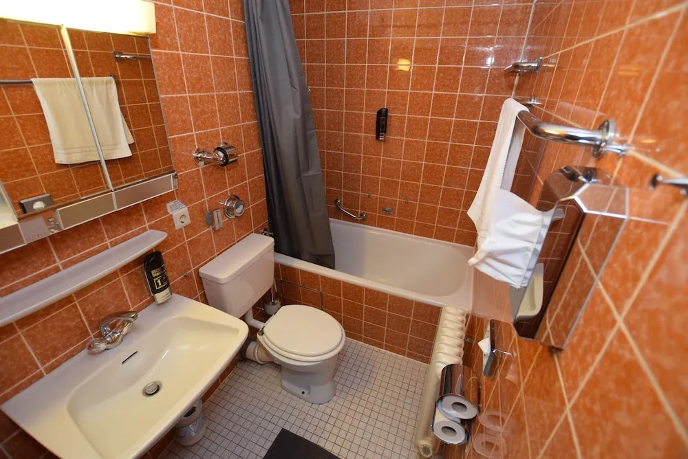 AB Apartment 39