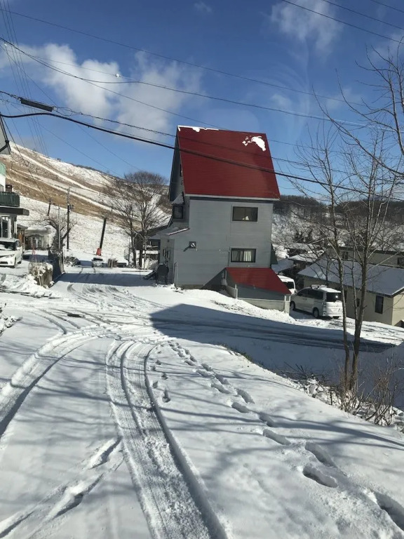 Sunnsnow Tall house