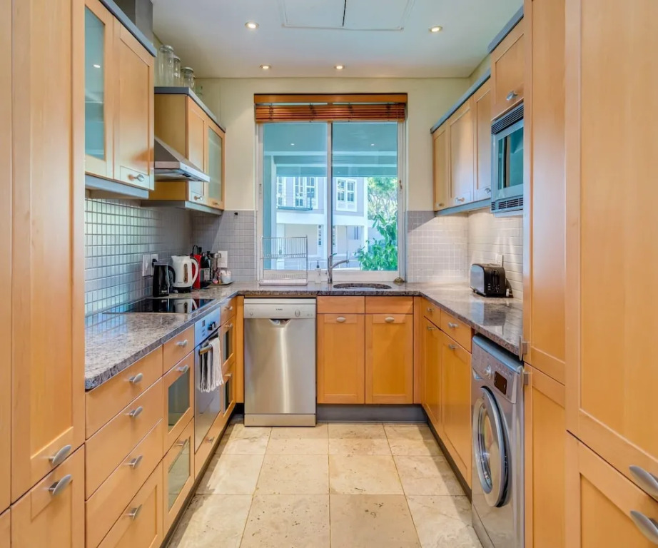 Beautiful Apartment at the Waterfront Marina Altmore 001