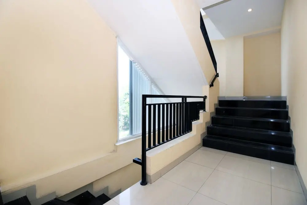 Airy Sirimau Rijali 21 Ambon