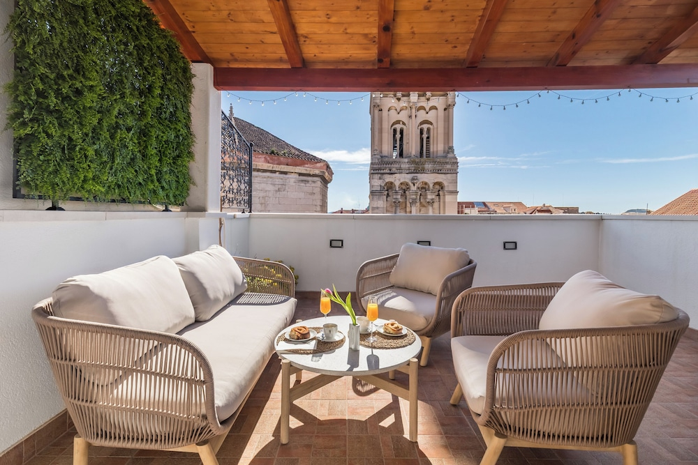 Luxury Apartment Matkovic