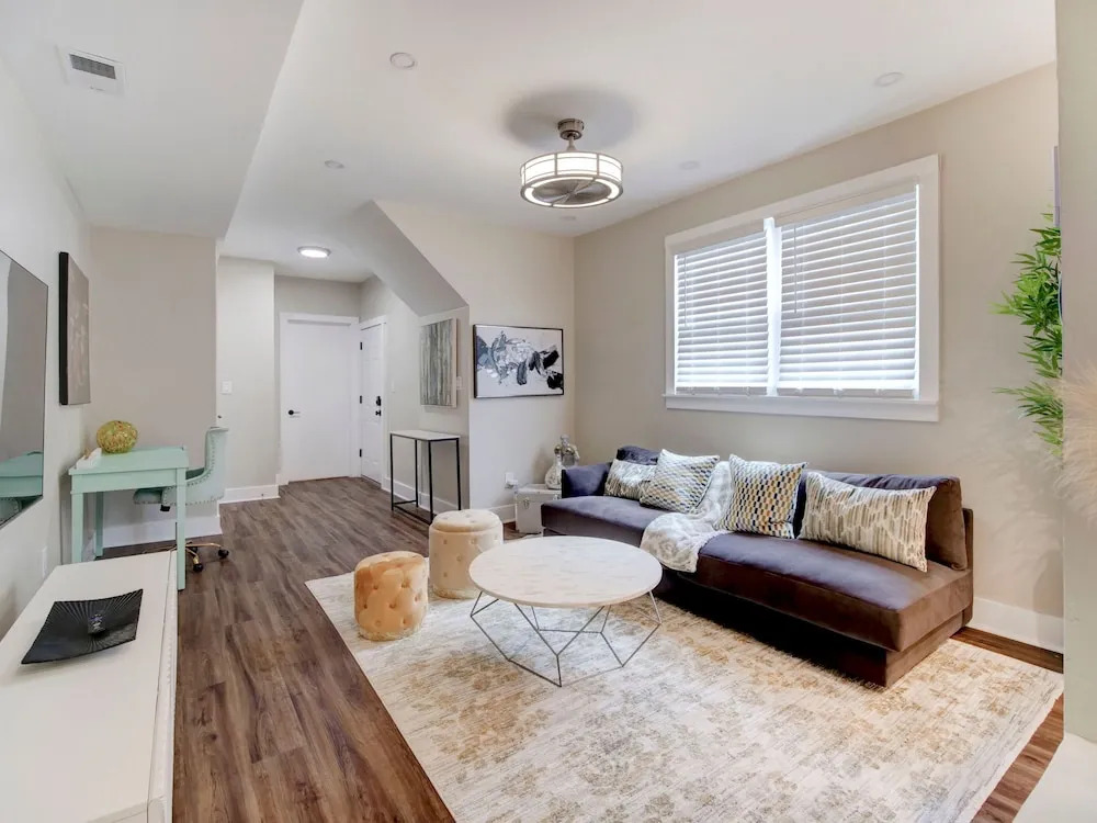 Comfy Bright Peaceful 1BR - Minutes to NYC
