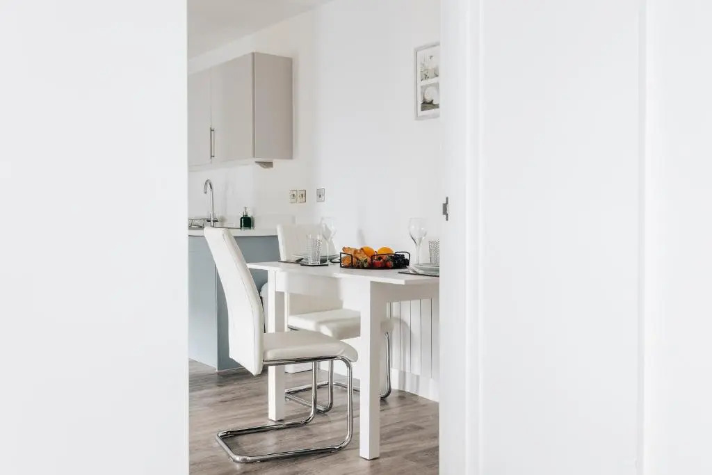 Contemporary Two Bedroom Duplex - Secluded Residence with Parking in a Prime Central Location