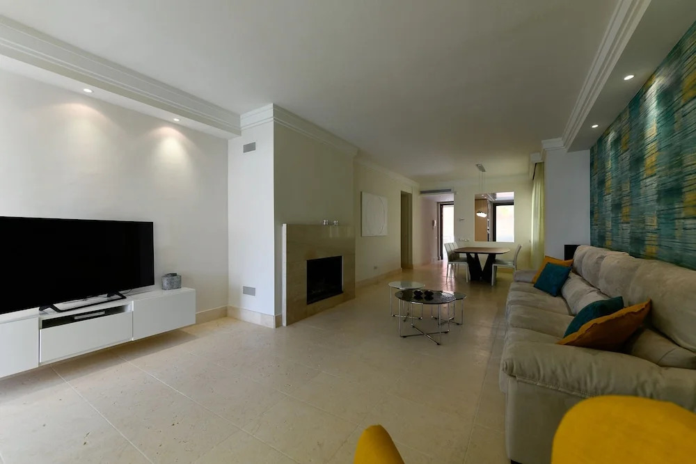 Monteros Hill Club Marbella Canovas (VC)