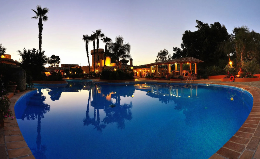 Hotel Porto Pirgos